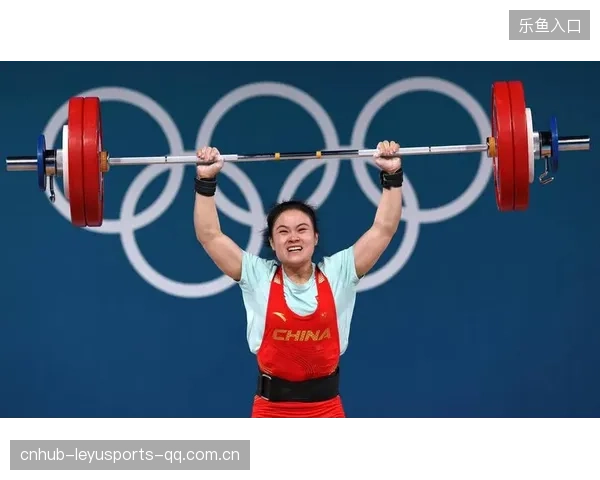 举重奇迹！中国小将连续三破世界纪录